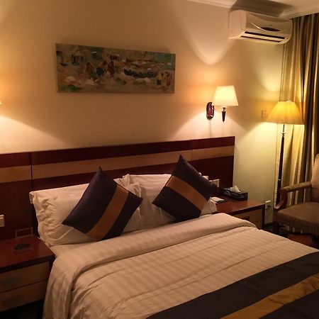 G.S Plaza Hotel อักกรา ภายนอก รูปภาพ