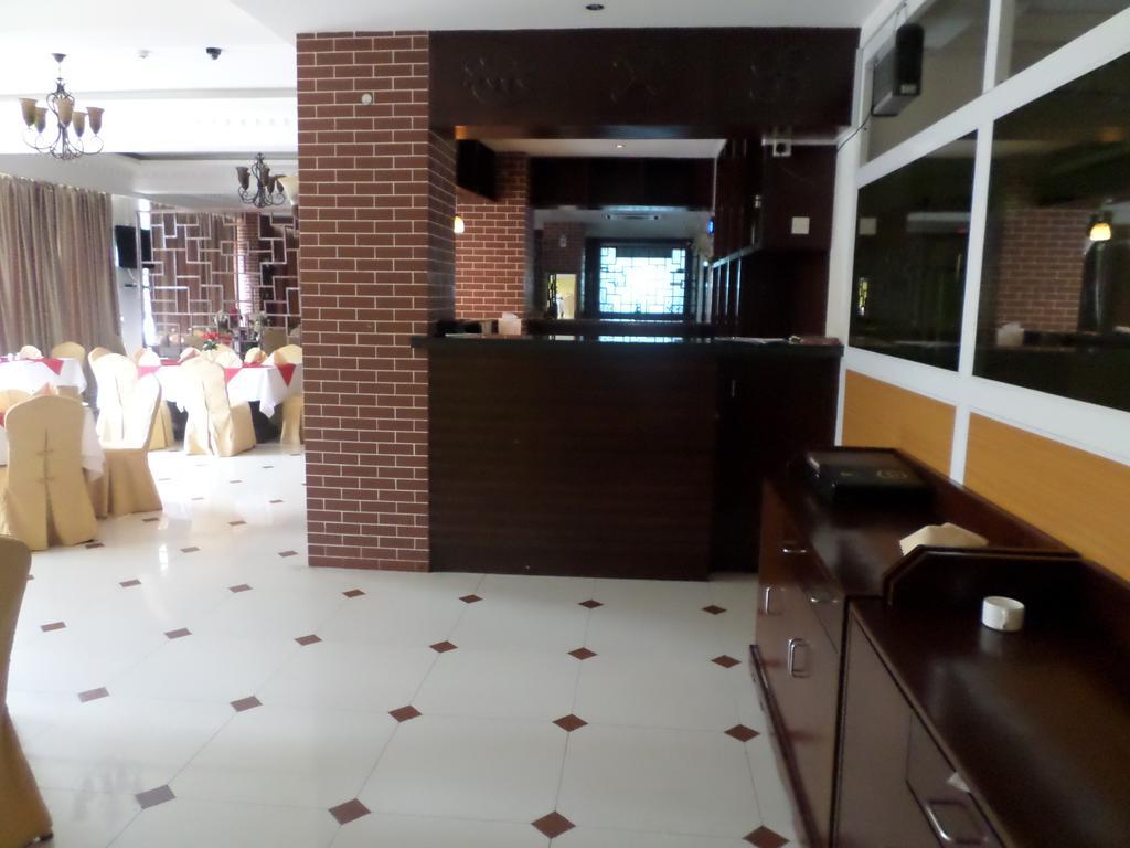 G.S Plaza Hotel อักกรา ภายนอก รูปภาพ